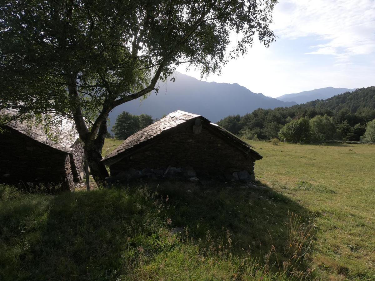 Hotel Bordes Pirineu, Costuix Areu Zewnętrze zdjęcie